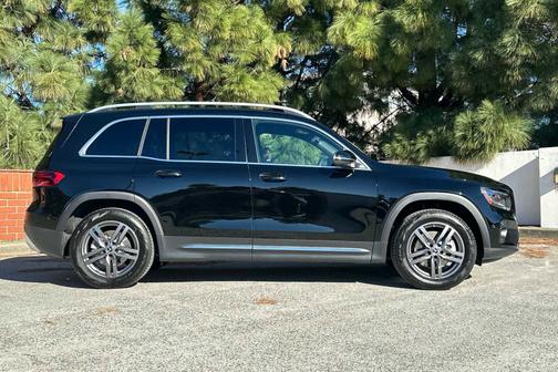 2026 Mercedes-Benz GLB 250 