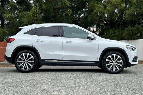 2022 Mercedes-Benz GLA 250