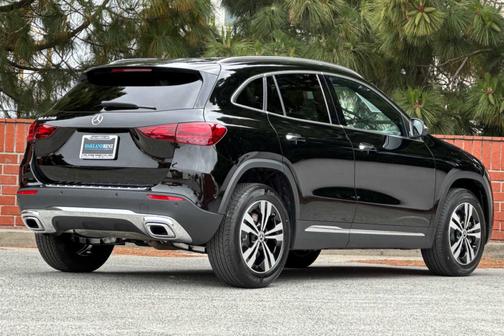 2025 Mercedes-Benz GLA 250 Base