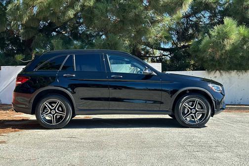 2022 Mercedes-Benz GLC 300
