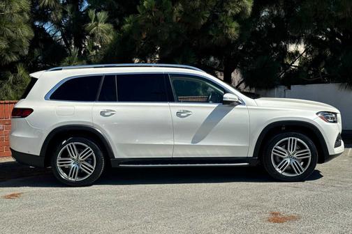 2022 Mercedes-Benz GLS 450 4MATIC