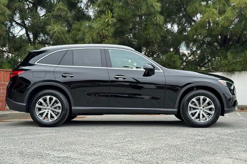 2025 Mercedes-Benz GLC 300 Base