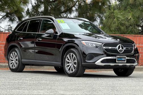 2025 Mercedes-Benz GLC 300 Base
