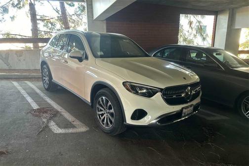 2026 Mercedes-Benz GLC 300 4MATIC