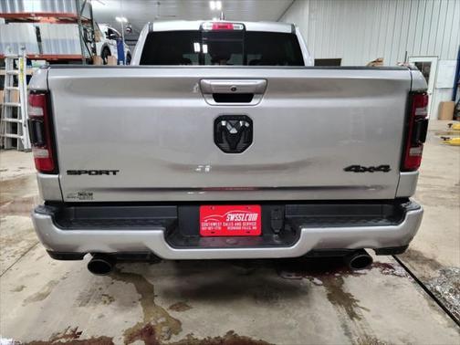 Photo 4 of 43 of 2019 RAM 1500 Sport