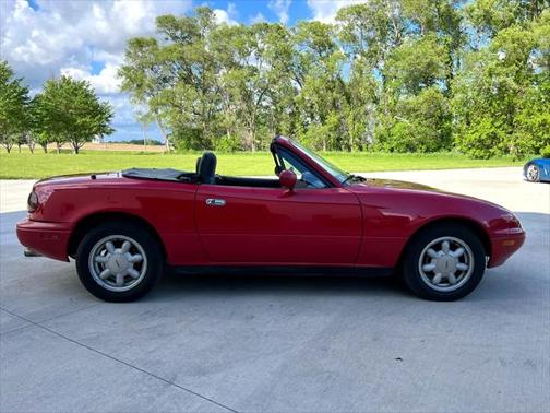 1992 Mazda MX-5 Miata Base