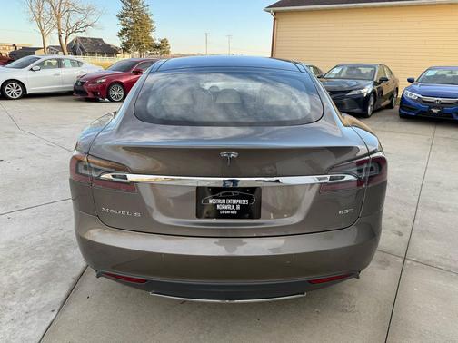 2015 Tesla Model S 85D
