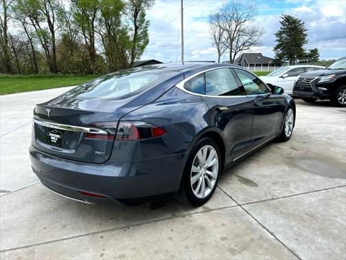 2015 Tesla Model S 70D
