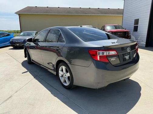 Magnetic Gray Metallic 2012 Toyota Camry SE
