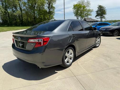 Magnetic Gray Metallic 2012 Toyota Camry SE