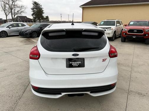 2016 Ford Focus ST 