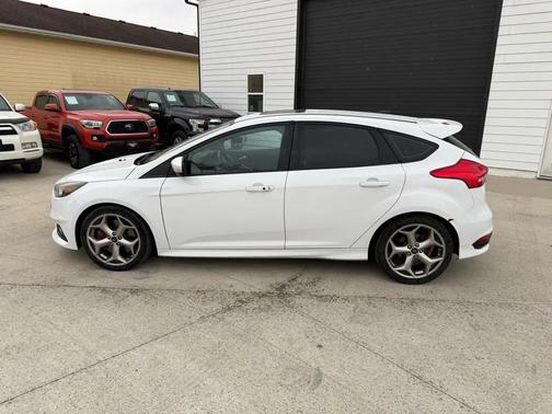 2016 Ford Focus ST 