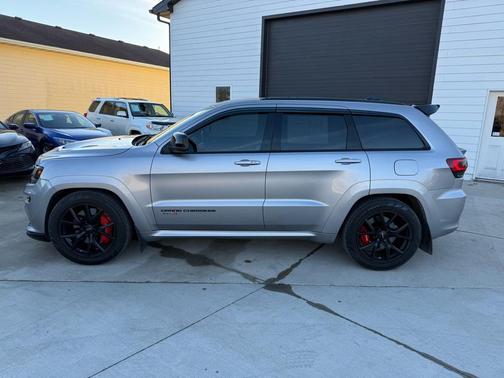 2016 Jeep Grand Cherokee SRT