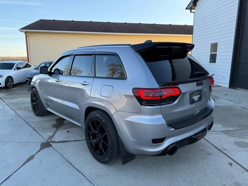 2016 Jeep Grand Cherokee SRT