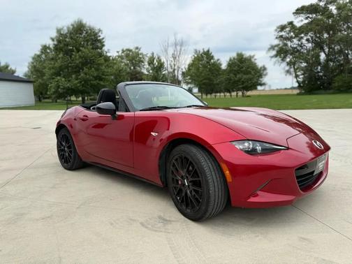 Soul Red Metallic 2016 Mazda MX-5 Miata Club