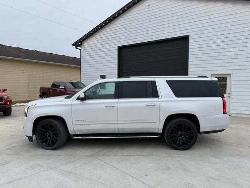 2017 GMC Yukon XL Denali