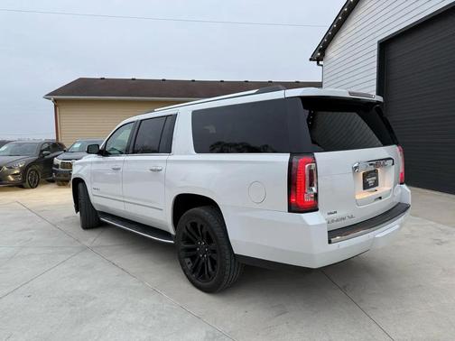 2017 GMC Yukon XL Denali