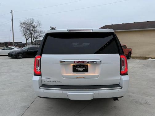 2017 GMC Yukon XL Denali