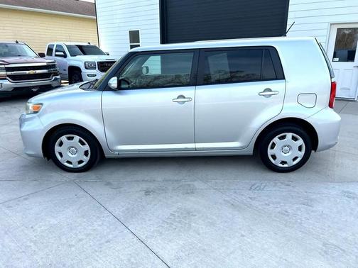 2012 Scion xB Release Series 9.0