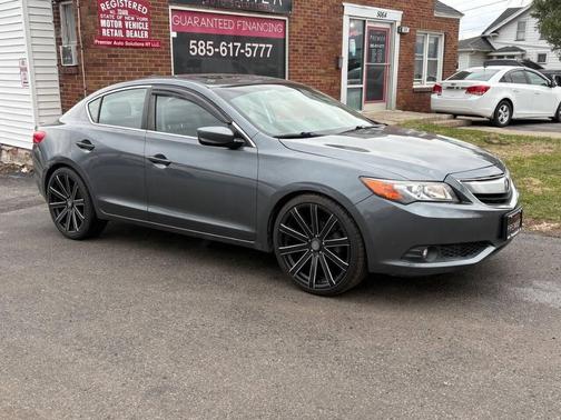 2013 Acura ILX 2.0L w/Premium Package