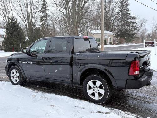 2012 RAM 1500 Outdoorsman 4x4 4dr Crew Cab 5.5 ft. SB Pickup