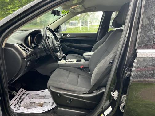2012 Jeep Grand Cherokee Laredo