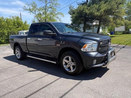 True Blue Pearl Coat 2013 RAM 1500 Tradesman/Express
