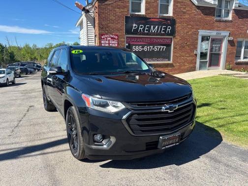 Mosaic Black Metallic 2018 Chevrolet Traverse Premier