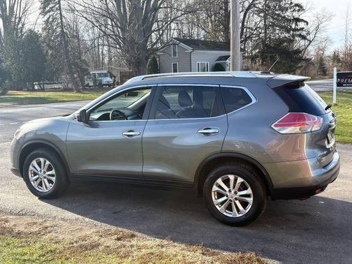 2015 Nissan Rogue SV