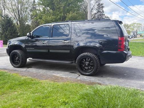 Black 2013 Chevrolet Suburban 1500 LT