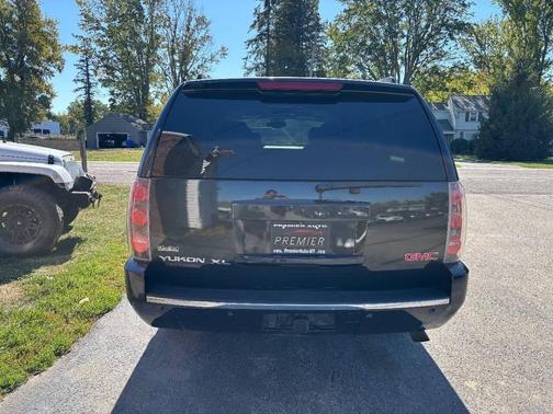 2012 GMC Yukon XL Denali