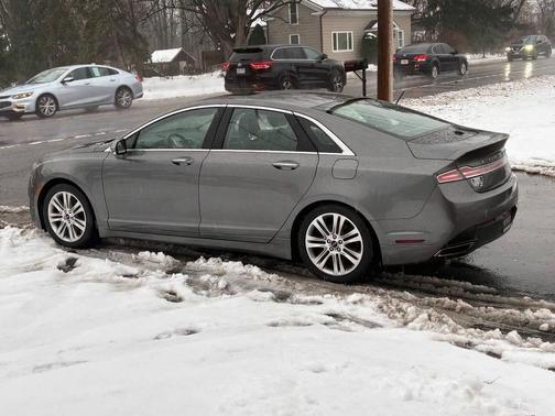2014 Lincoln MKZ Base