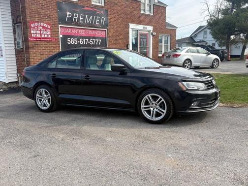 Black Uni 2016 Volkswagen Jetta 1.8T Sport