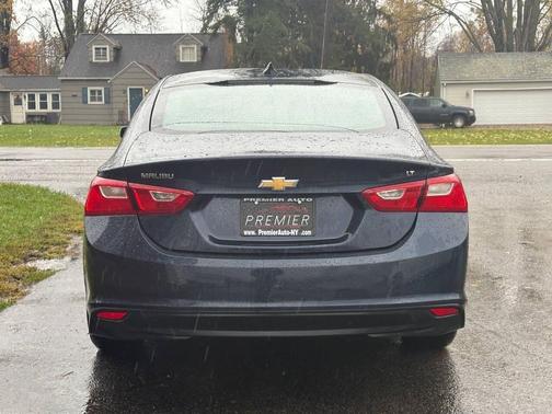 2017 Chevrolet Malibu 1LT