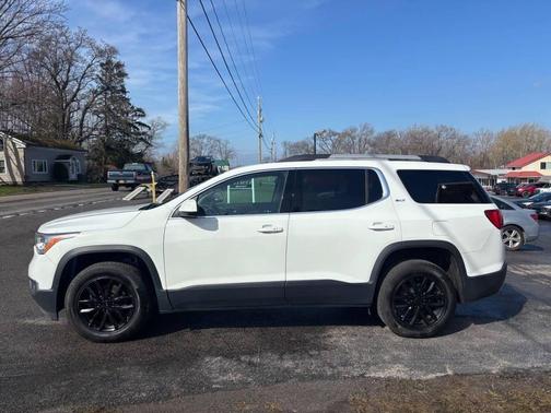 Summit White 2018 GMC Acadia SLT-1