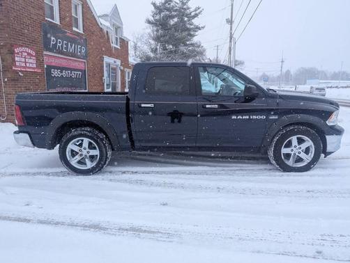 2012 RAM 1500 Big Horn 4x4 4dr Crew Cab 5.5 ft. SB Pickup