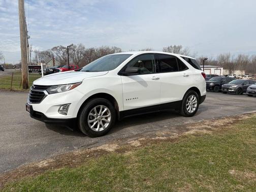 Summit White 2019 Chevrolet Equinox LS