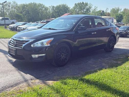 Super Black 2013 Nissan Altima 2.5 S
