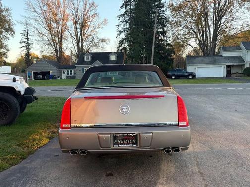 2006 Cadillac DTS Luxury