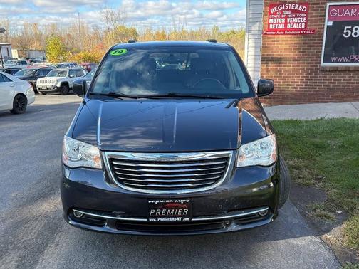 2014 Chrysler Town & Country Touring