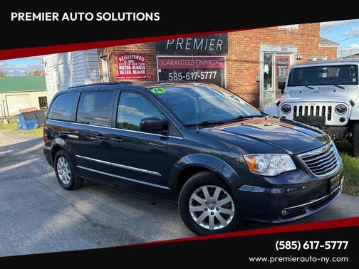 2014 Chrysler Town & Country Touring