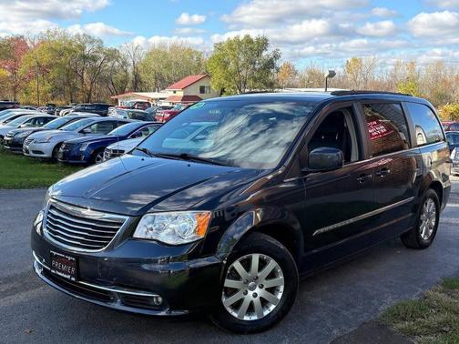 2014 Chrysler Town & Country Touring