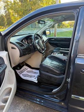 2014 Chrysler Town & Country Touring