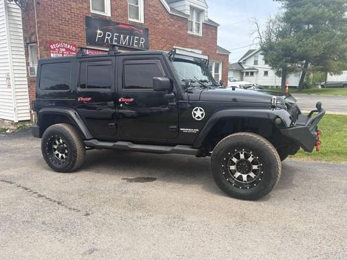 Black Clear Coat 2013 Jeep Wrangler Unlimited Sahara
