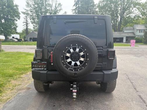 Black Clear Coat 2013 Jeep Wrangler Unlimited Sahara