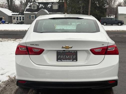 2017 Chevrolet Malibu 1LT