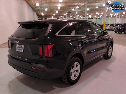2022 Kia Sorento LX