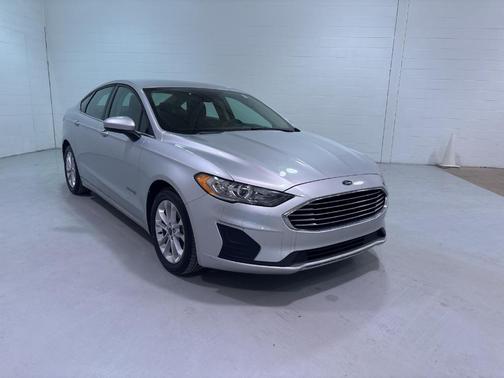 2019 Ford Fusion Hybrid SE
