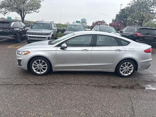 2019 Ford Fusion Hybrid SE
