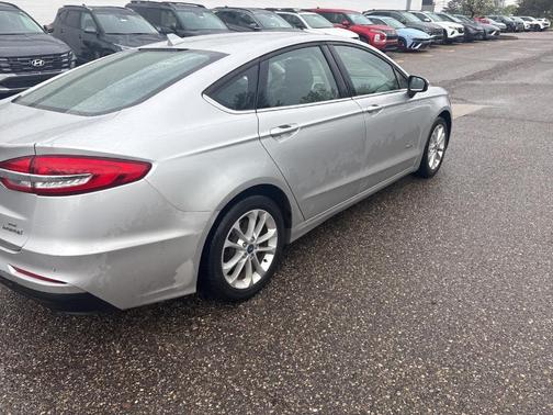 2019 Ford Fusion Hybrid SE